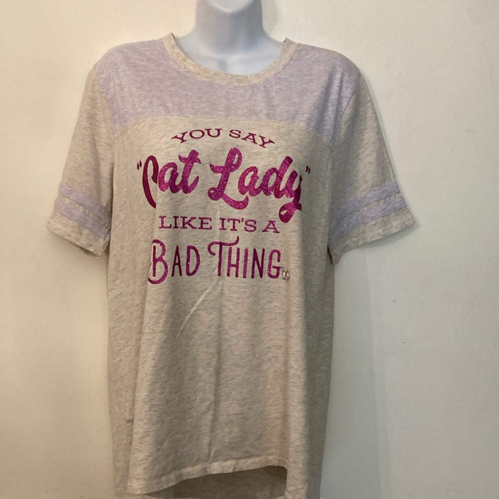Disney Parks “”You say cat lady like that a bad thing” size xL t-shirt